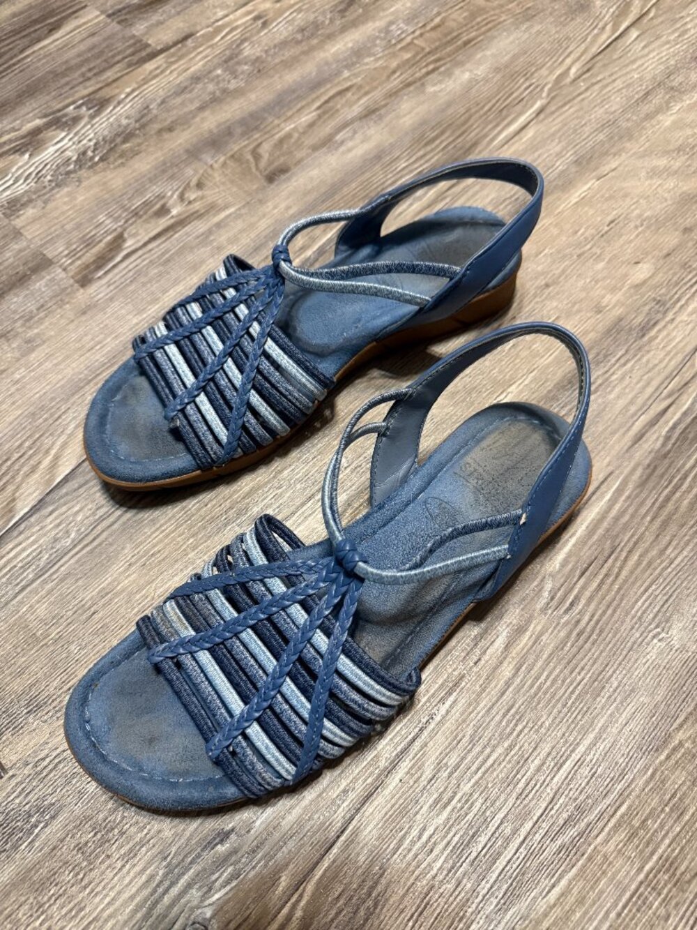 IMPO - BELEN STRETCH SANDAL -MEMORY FOAN - MULTI BLUE - SIZE 6.5